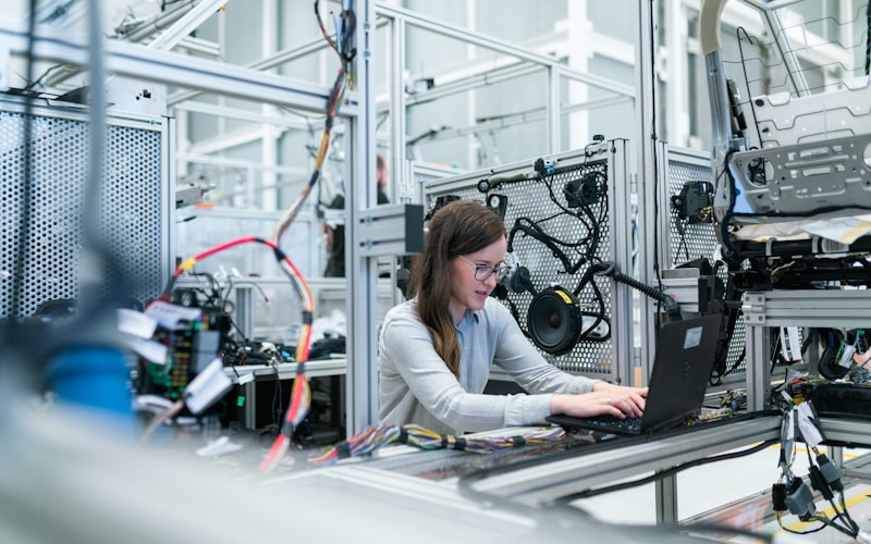 PP Yarn vs Polyester Yarn: A Comprehensive Comparison for Industrial Applications